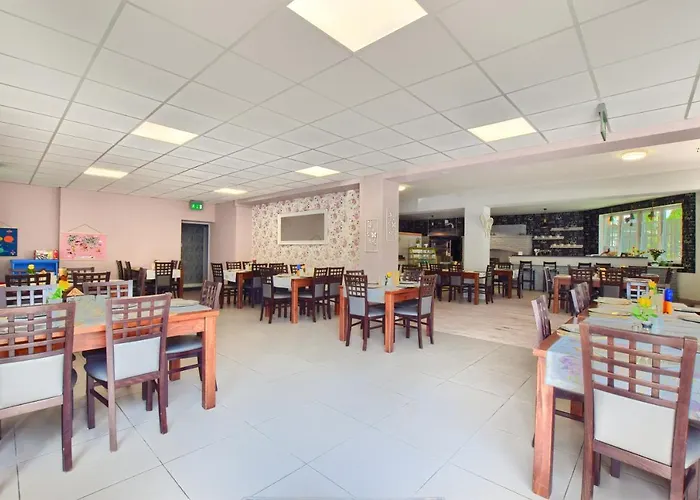 & Piano 3* برينا