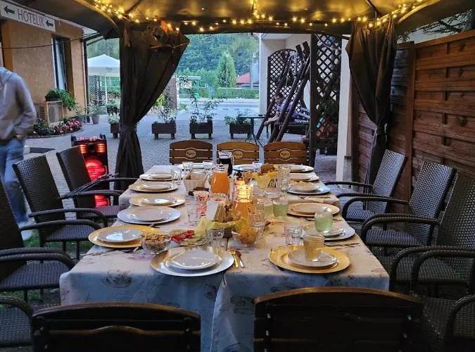 & Piano בית הארחה 3*